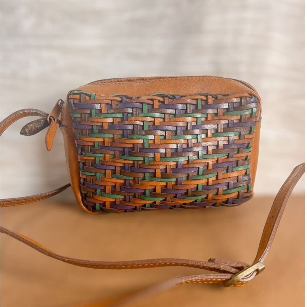 Small Weaved‎ Style Crossbody